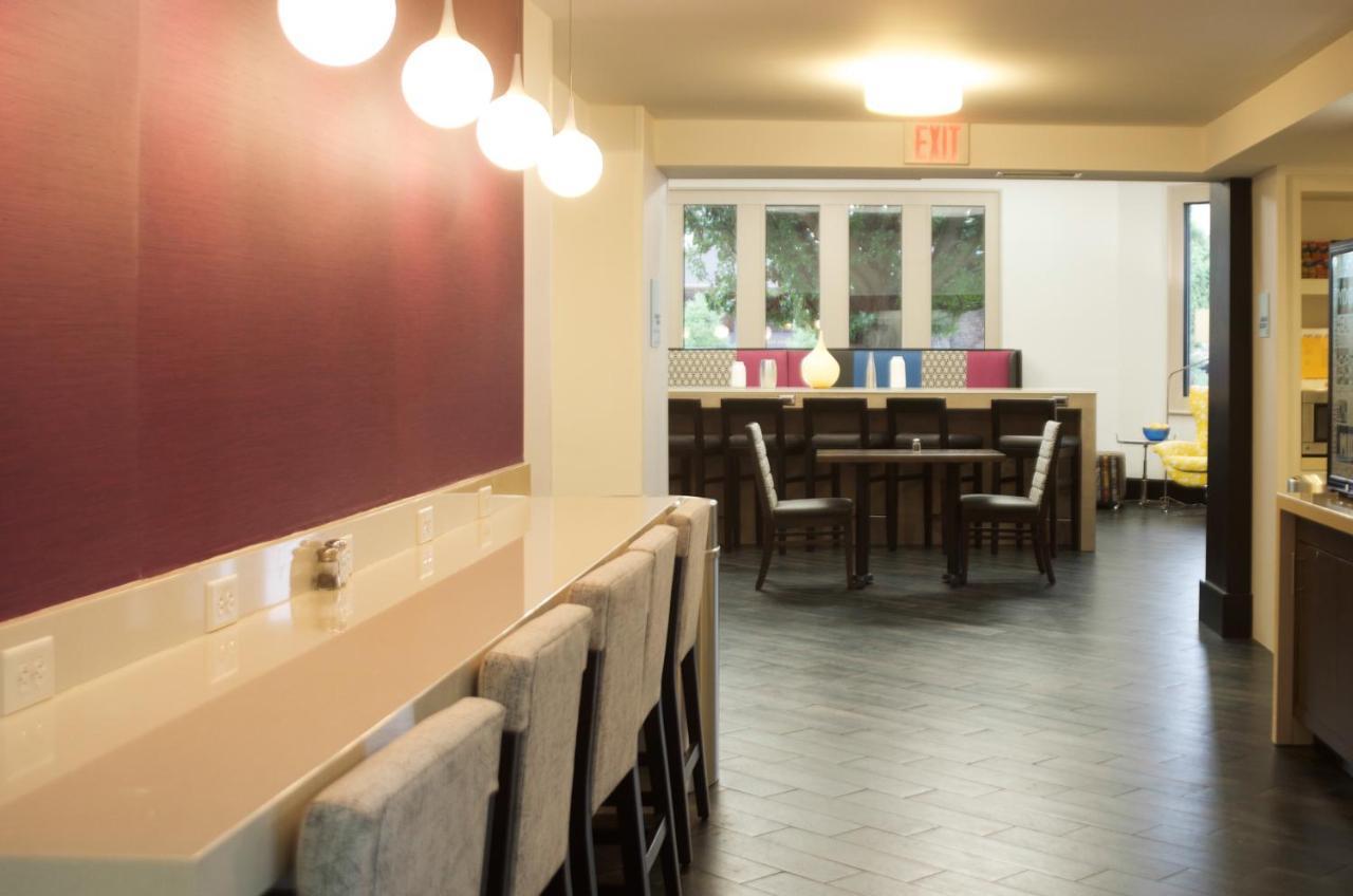 Holiday Inn Express Hickory - Hickory Mart By Ihg Esterno foto