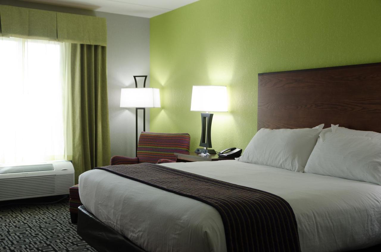 Holiday Inn Express Hickory - Hickory Mart By Ihg Esterno foto